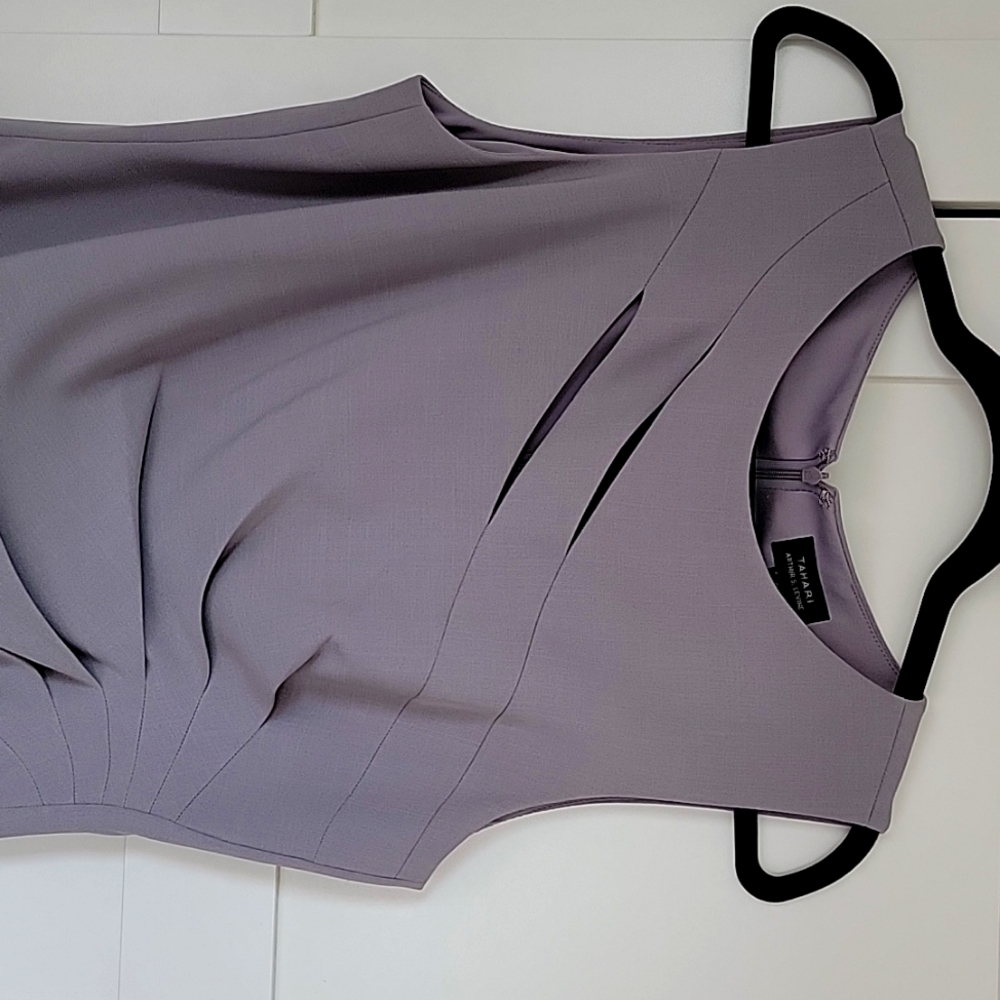 Tahari dress size 10